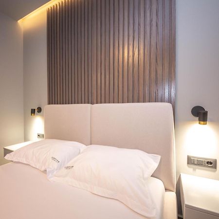 Lake View Rooms Ksamil Exterior photo